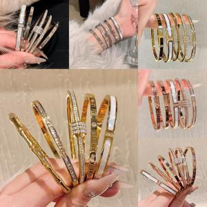 Titanium Steel Bracelet for Women, Light Luxury, High-End Geometric Diamond-Encrusted Gold Bracelet, Vacuum Electroplating, Non-Fading Bracelet