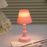 European style fine texture small table lamp