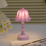 European style fine texture small table lamp