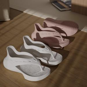 Women's flip-flops with a "walking on clouds" feel, perfect for summer, suitable for indoor and outdoor wear, non-slip, soft-soled, trendy sandals.