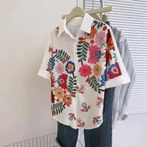 New loose-fitting casual printed short-sleeved shirt, summer bestseller on Amazon TikTok, European and American style women's clothing, in stock.