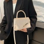 Elegant Commuter Women's Small Square Bag, Fashionable and Artistic, with Bright Rhinestones, Versatile and High-Quality Women's Crossbody Bag