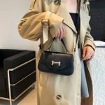 High-Appearance French Retro Small Square Bag for Women, luxury Leather Belt Versatile Shoulder Bag and Crossbody Bag